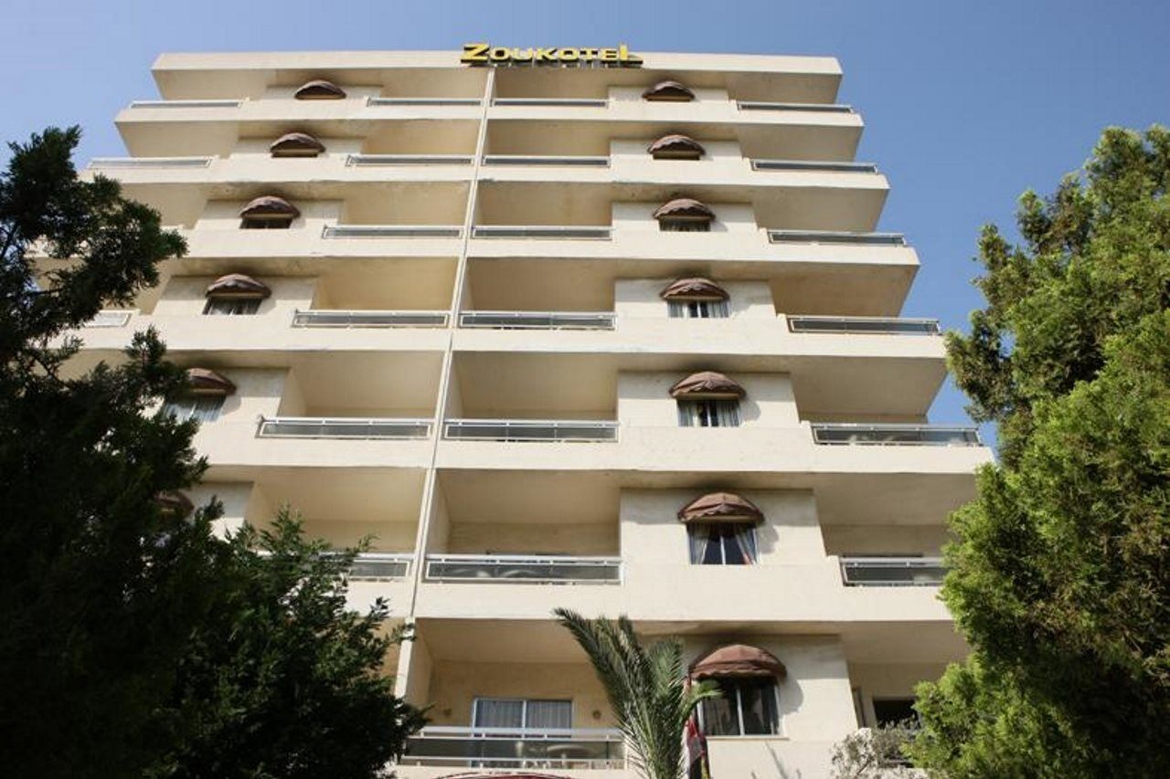 Zoukotel Hotel Джуния Экстерьер фото